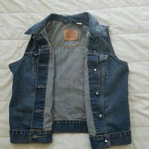 Levi Jean vest
